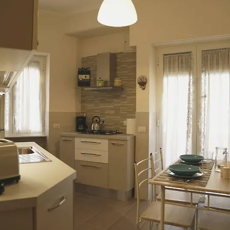 Casa Vacanze Degli Ubaldi アパート ローマ